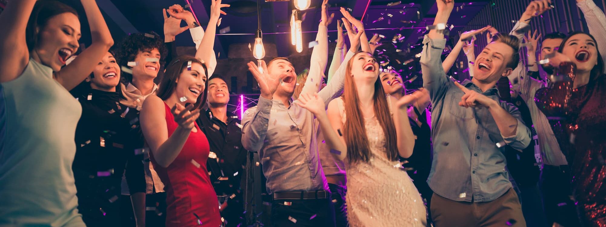 PRIVATISATION_BAR_EVENEMENTS_PRIVES_PROFESSIONNELS_4 2000X750 | L'Alambic Quelles erreurs courantes doivent être évitées lors de la planification d’une soirée à thème ? Riedisheim